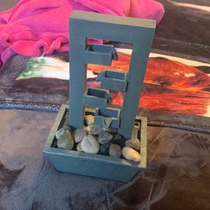 Mini waterfall lights up